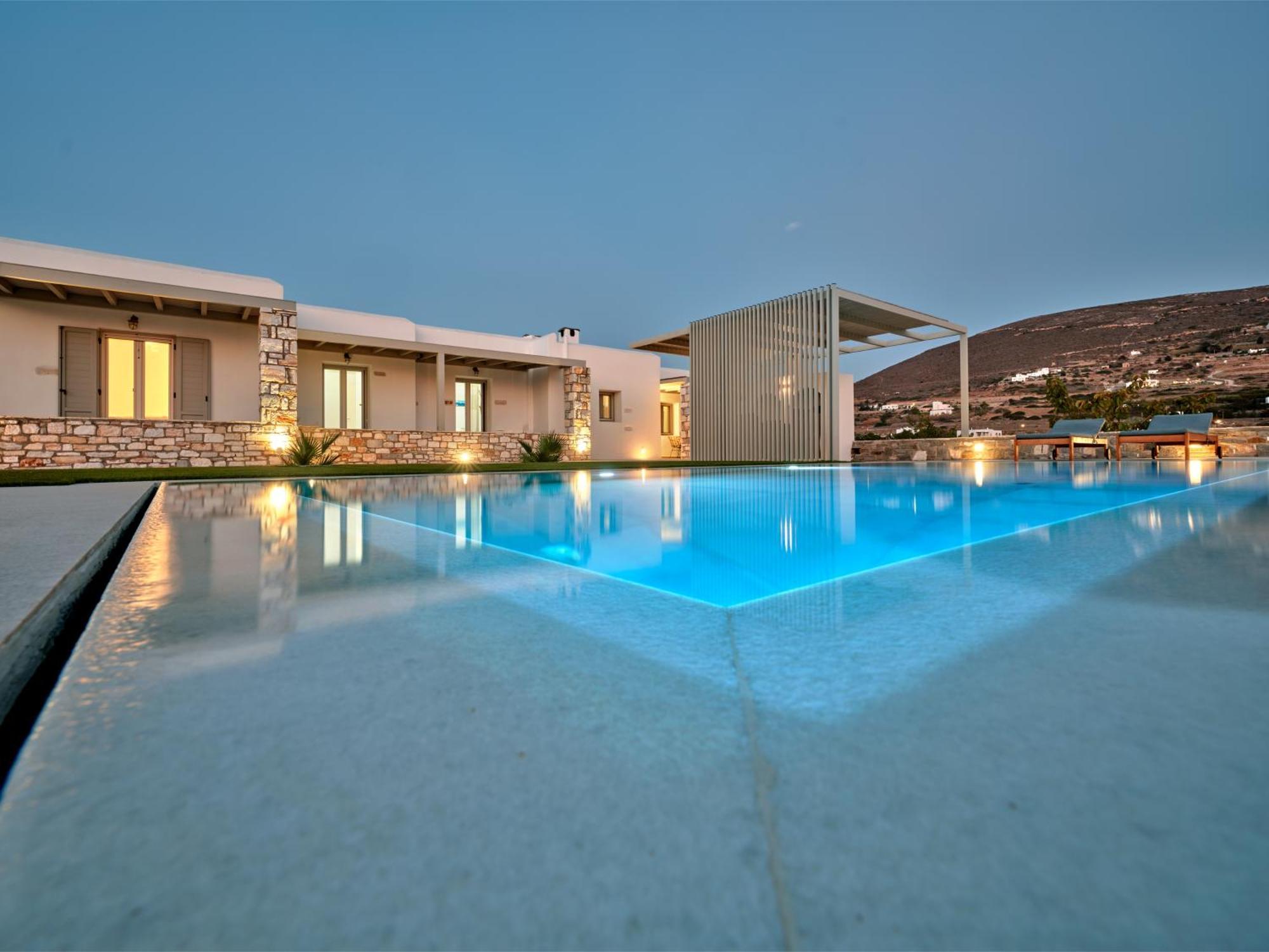Villa Leo - Unique & Calm Páros Buitenkant foto