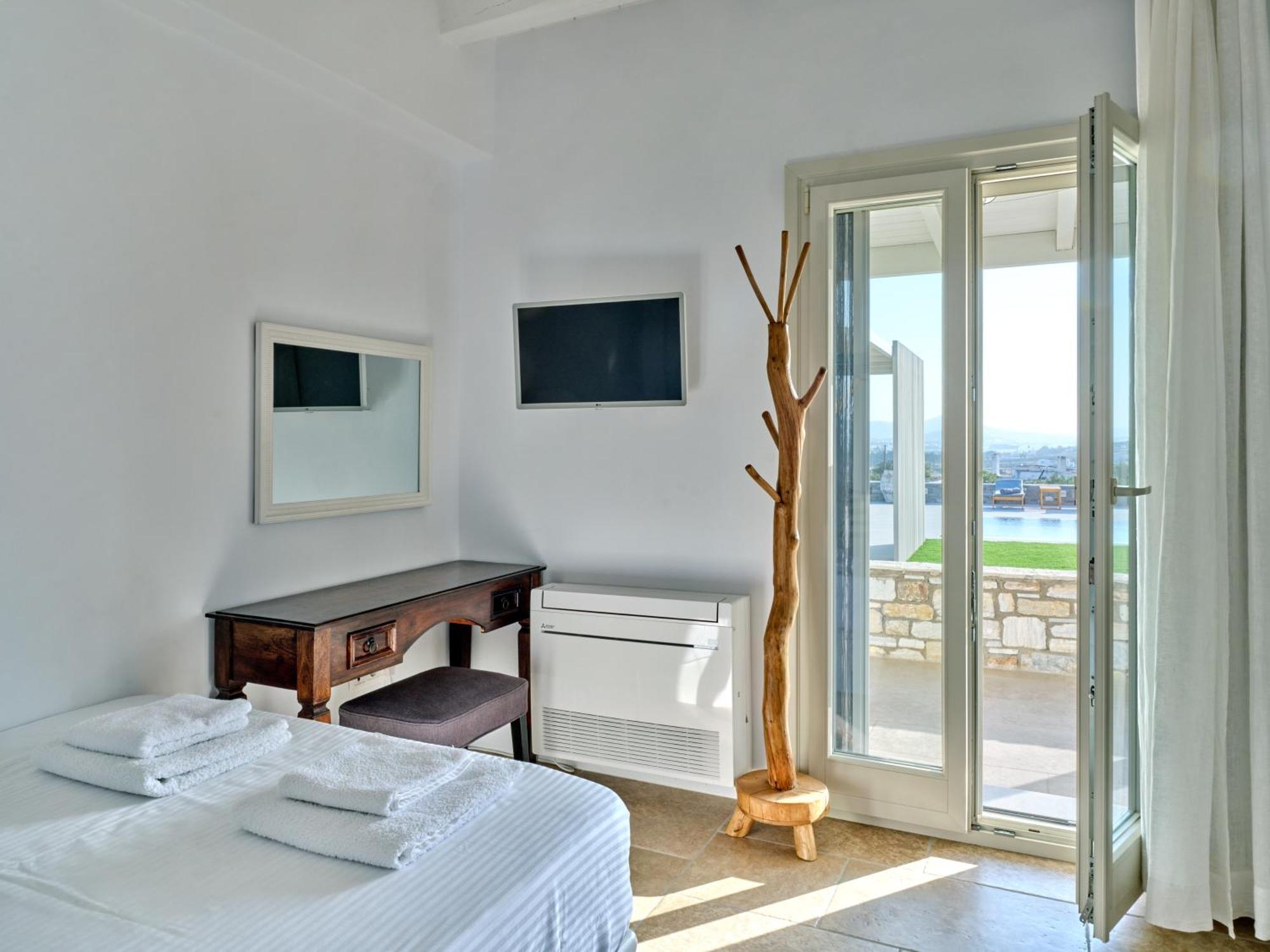 Villa Leo - Unique & Calm Páros Buitenkant foto